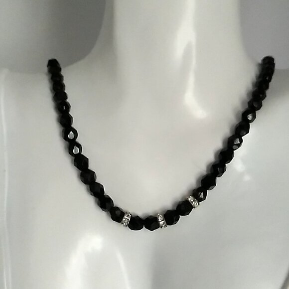 Vintage-Style Faceted Black Beaded Necklace with Rhinestone Rondelle Accents - Picture 11 of 16